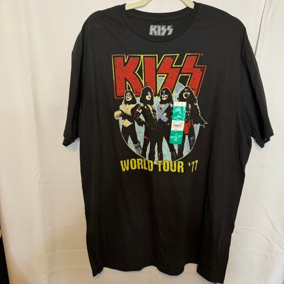 KISS World Tour ’77 Graphic T-Shirt XL Black Band Tee Rock Vintage Style - Picture 1 of 6